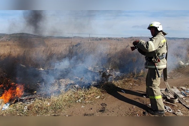 Открытое горение ликвидировали на месте пожара в кооперативе «Разведчик недр»