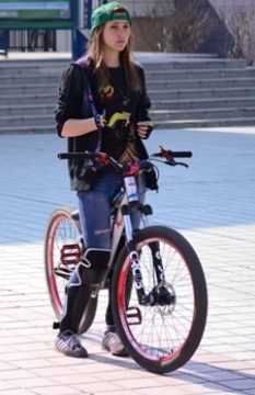 Уехавшая на велосипеде 18-летняя девушка пропала в Чите