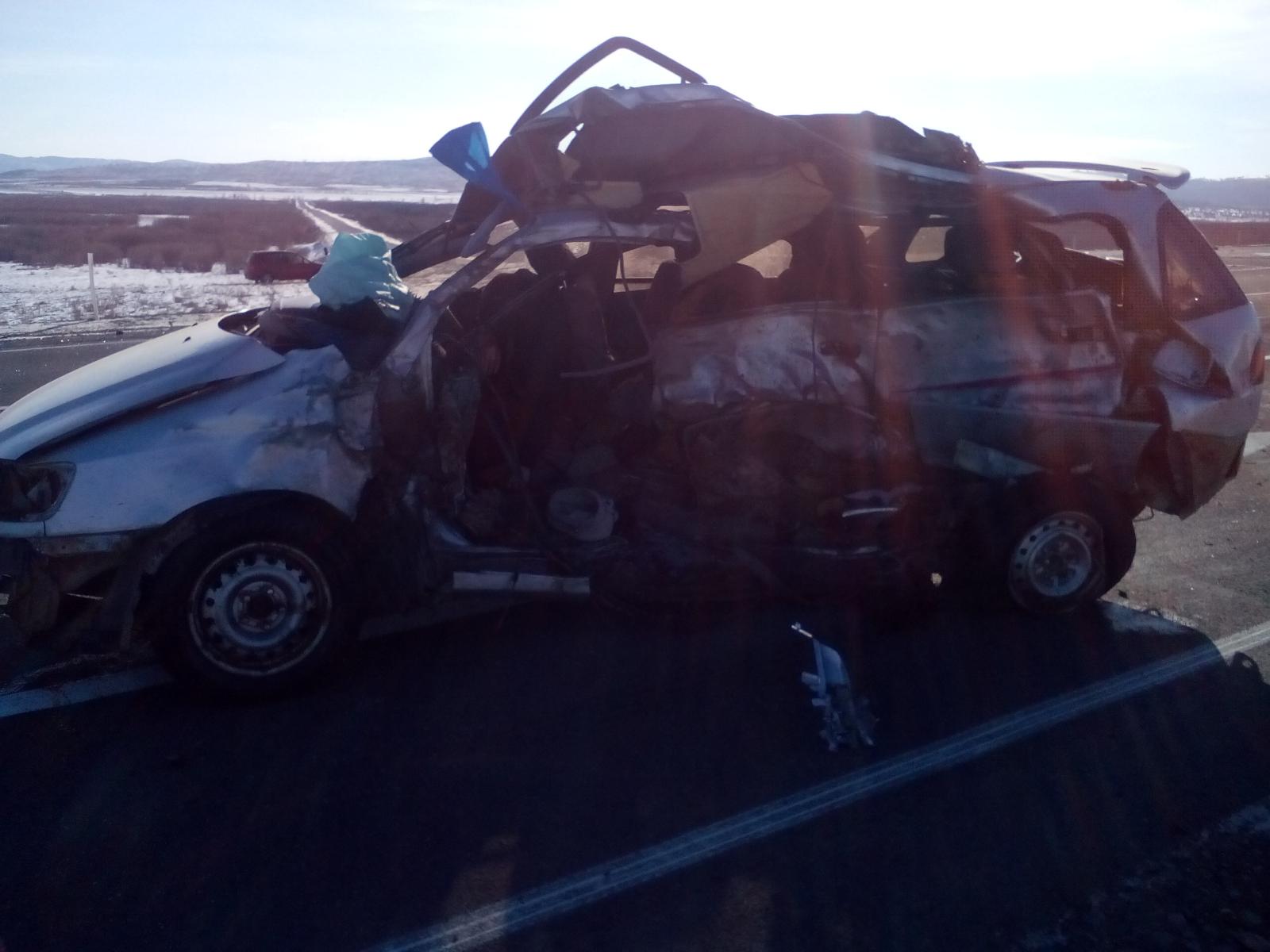 Авария с Land Cruiser 200 унесла жизни двух человек в Забайкалье