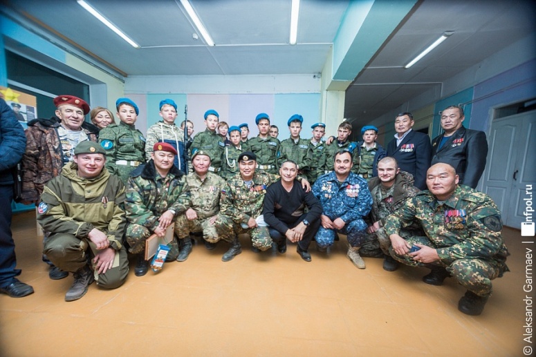 Воевавший на Донбассе уроженец Забайкалья «Ваха» посетил военно-патриотические игры в Бурятии
