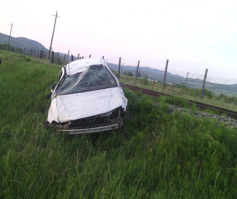 Водитель Isuzu вылетел с трассы и погиб на месте аварии в Забайкалье
