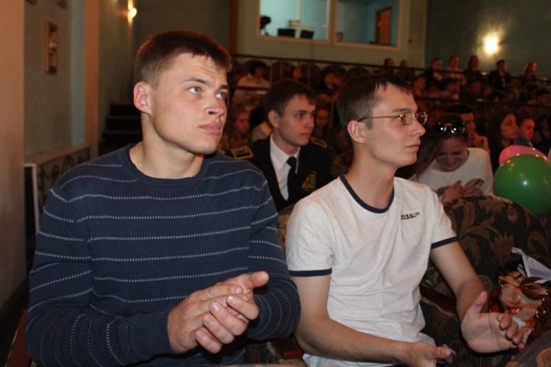 Михалев вручил свидетельства лучшим аспирантам и студентам Читы