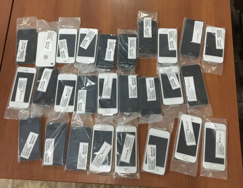 Более 150 контрафактных iPhone задержали на таможне в Забайкальске
