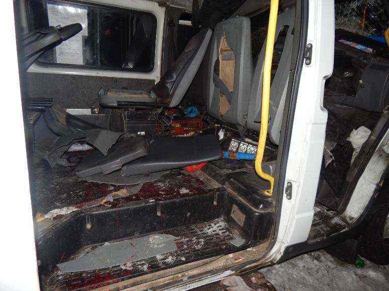Семь человек пострадали в маршрутке, врезавшейся в столб в Чите